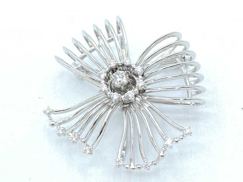 タサキ買取 K18ホワイトゴールド ダイヤモンド デザイン ブローチ