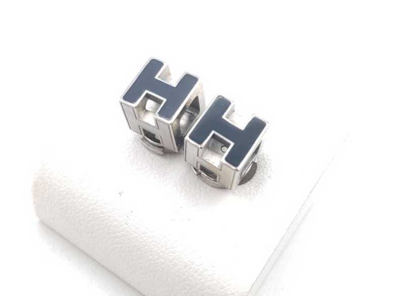 エルメス　買取　キューブピアス　