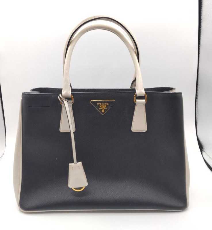 プラダ　買取　ガレリア　B2830A	