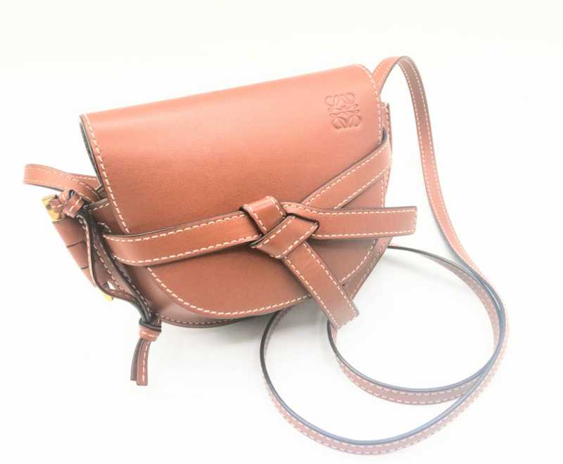 ロエベ　買取　ゲート ショルダー