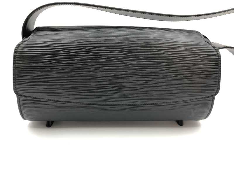 ルイヴィトン買取 ノクターン M52182