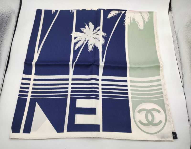 シャネル　買取　スカーフ