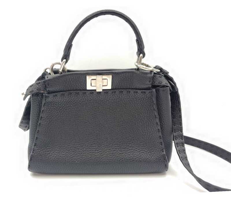 フェンディ　買取　ピーカブー