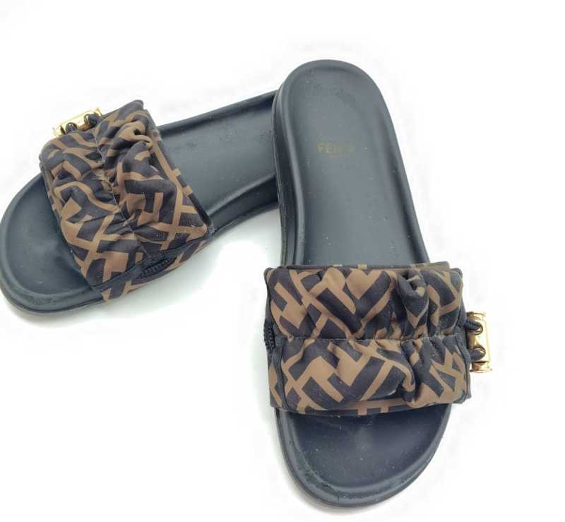 フェンディ　買取　サンダル