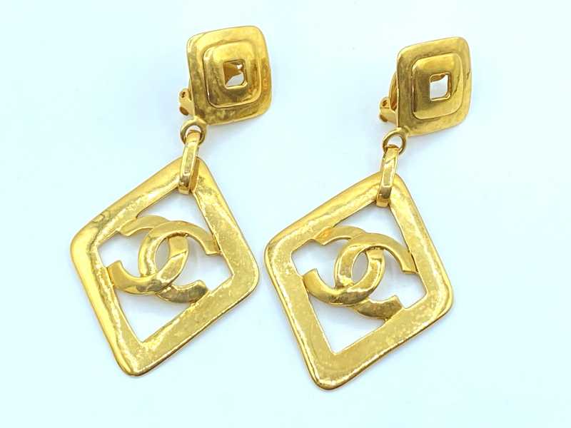 シャネル買取 ココマーク 菱形 ドロップイヤリング GP 95 P