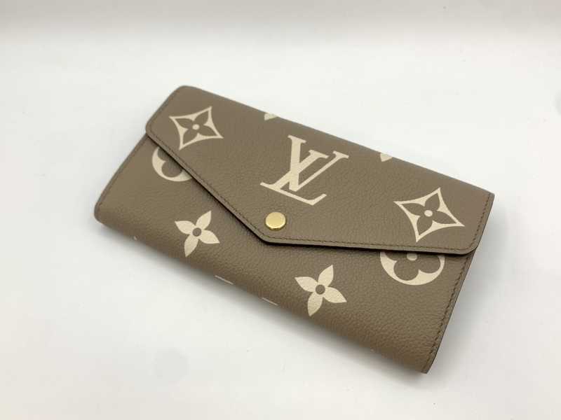 ルイヴィトン買取 ポルトフォイユ・サラ M81049