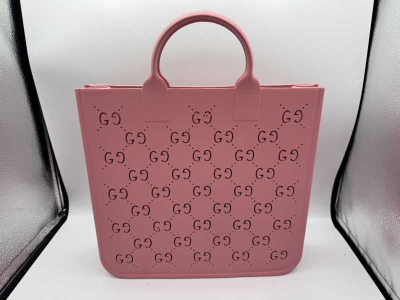 Gucci　GGスプリームチルドレンズトートバッグ　ピンク　買取