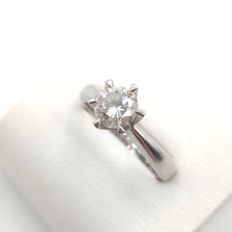 ダイヤモンド買取 プラチナ リング 0.7ct