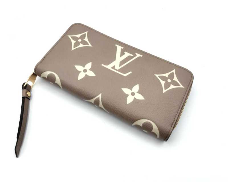 ルイヴィトン　ポルトフォイユマルコ 人気アイテム】ルイヴィトン 二つ折り財布 ポルトフォイユ