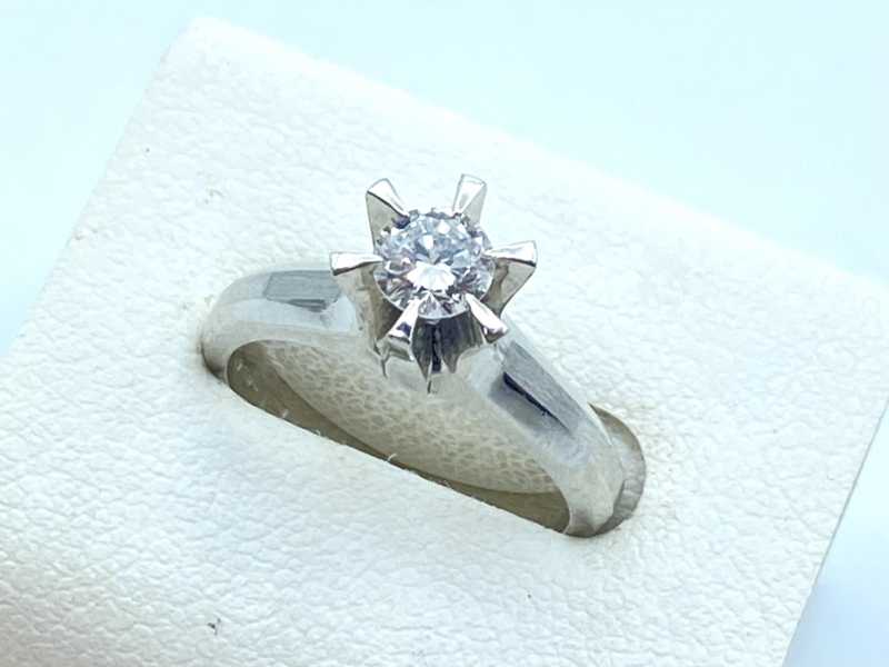 プラチナ台 ダイヤモンド 0.448ct 立て爪リングの買取実績