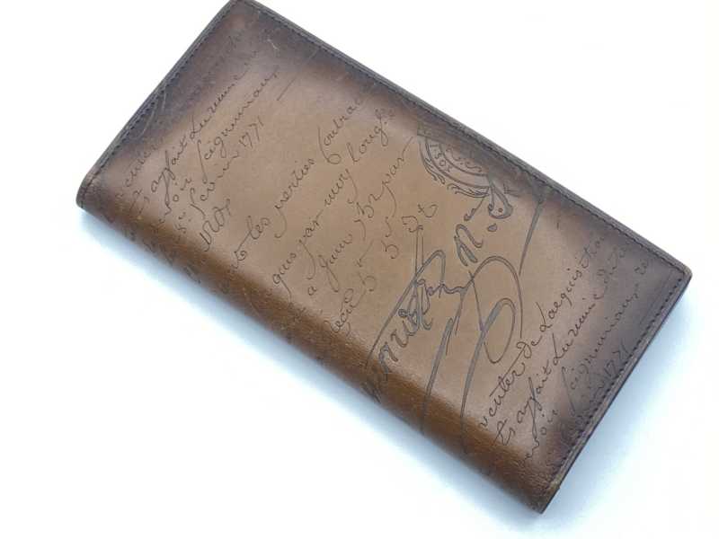ベルルッティ買取 サンタルスクリット レザー ジップ ウォレット