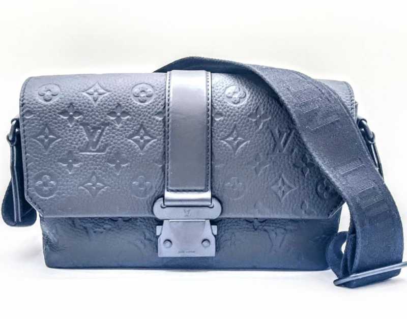 ルイヴィトン買取 Sケープ メッセンジャー  トリヨン モノグラム ショルダーバッグ