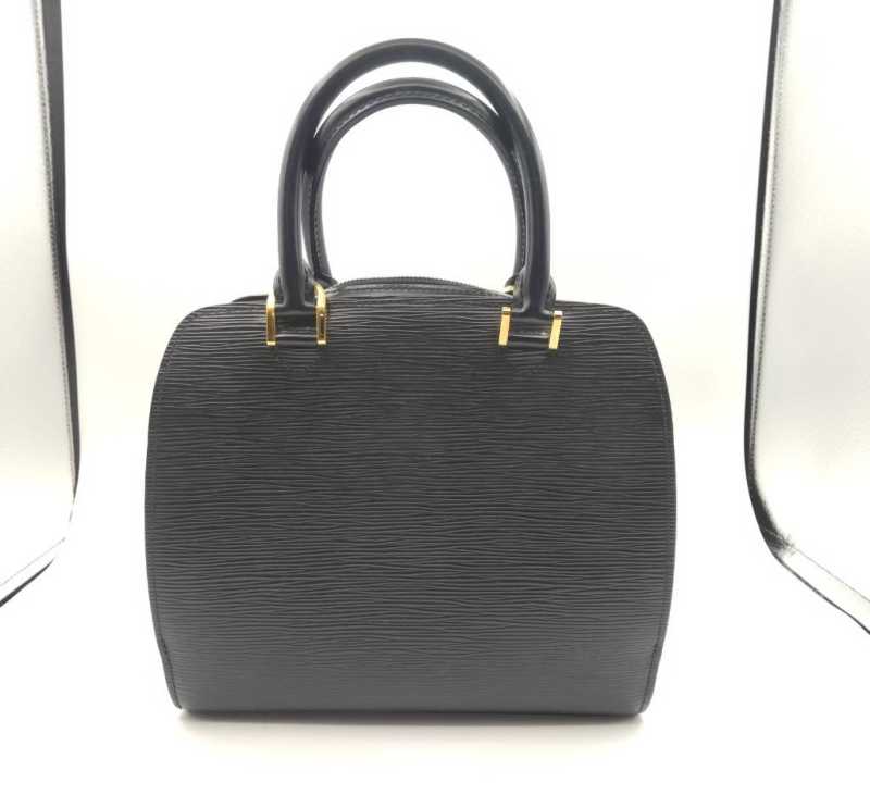 ルイヴィトン　買取　ポンヌフ　エピ　M52052