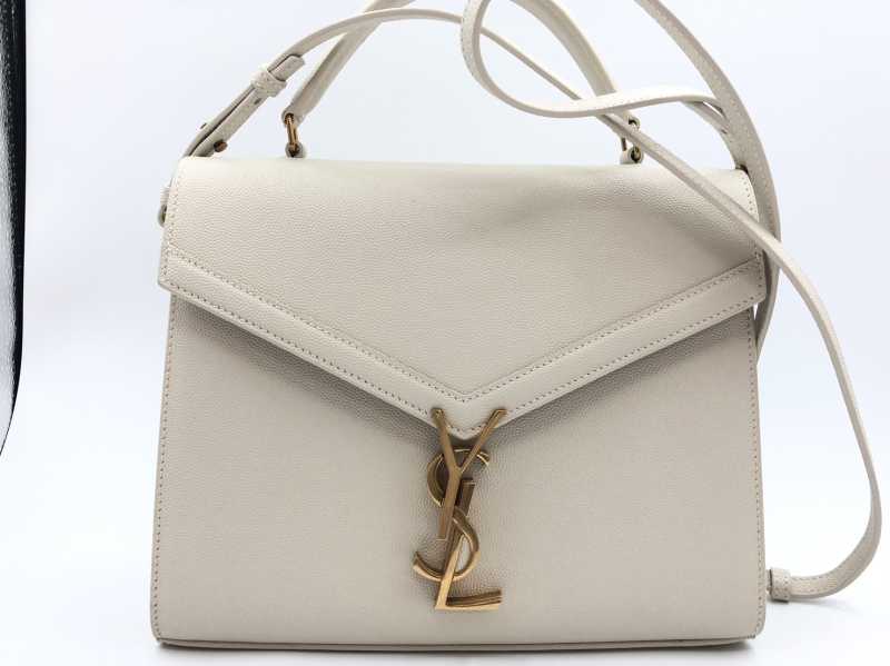 サンローラン買取 カサンドラ