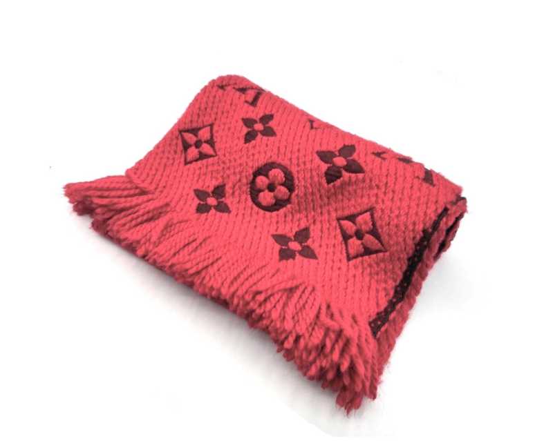 ルイヴィトン買取 エシャルプ ロゴマニア