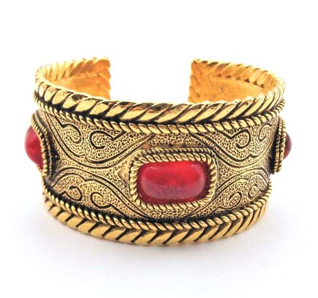 シャネル買取　グリポアバングル