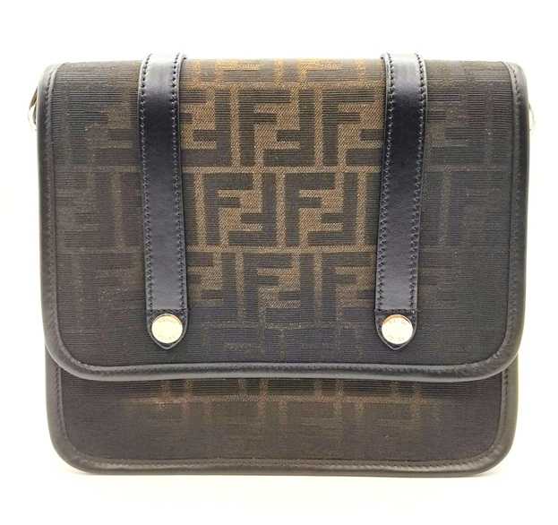 フェンディ買取　ショルダーバッグ　FFエクリッシ　7VA601