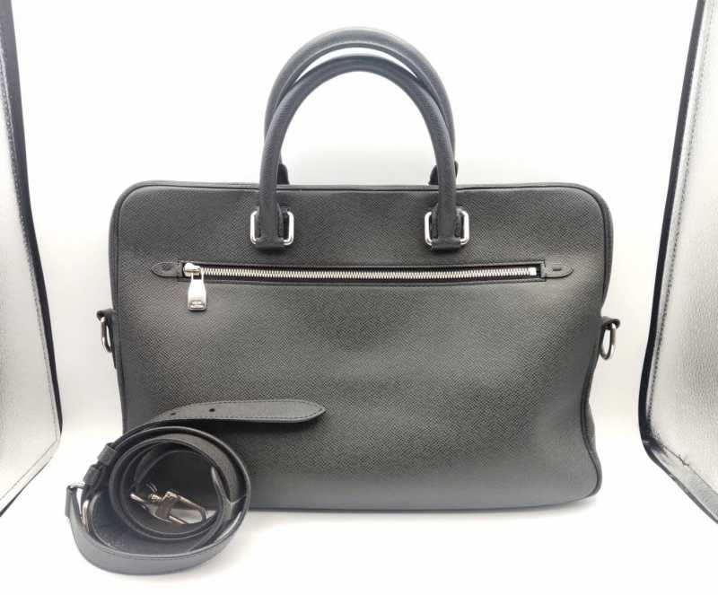 ルイヴィトン　買取　ポルトドキュマンビジネス　タイガ　M32711