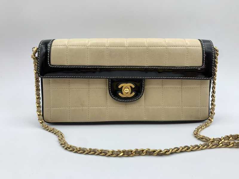 シャネル買取 チョコバーパーティークラッチ A15316