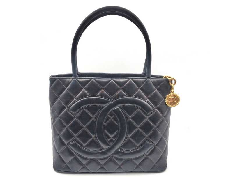 シャネル買取 復刻トート