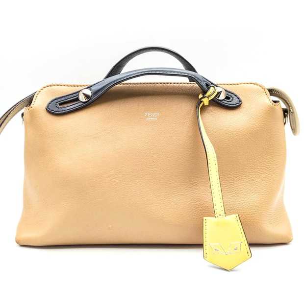 フェンディ買取　バイザウェイミディアム　8BL124