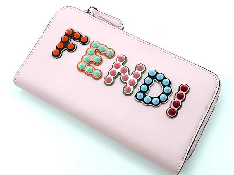 フェンディ買取 スタッズ財布