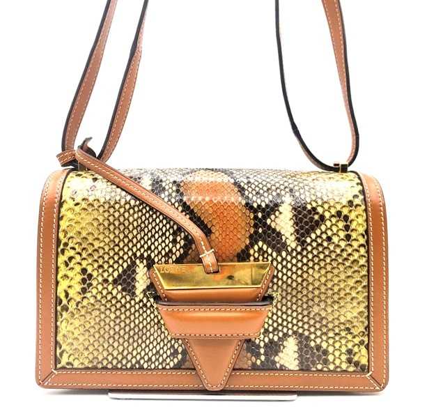 ロエベ買取　バルセロナ　パイソン　ショルダーバッグ