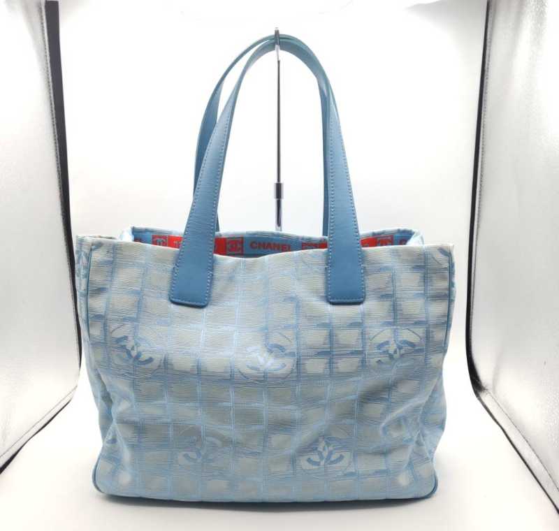 シャネル　買取　ニュートラベルライン トートバッグ
