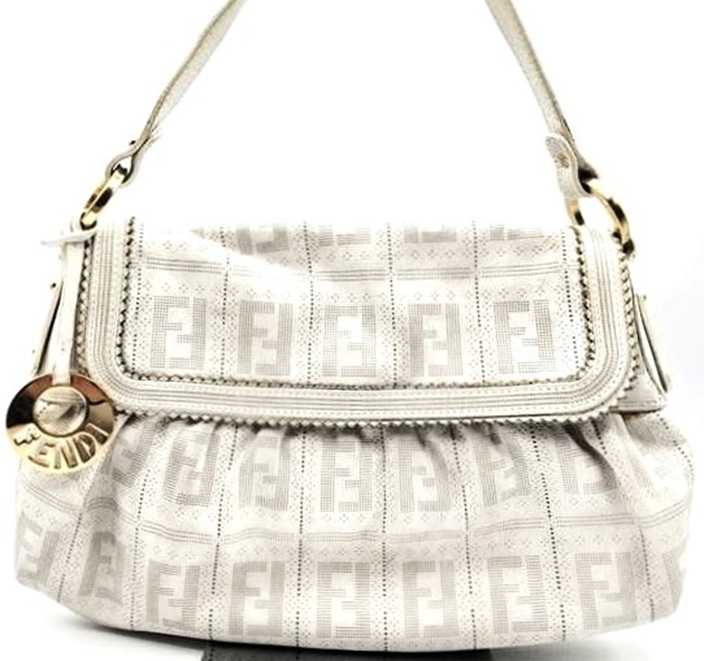 フェンディ買取　ショルダーバッグ　ズッカ　8BR445