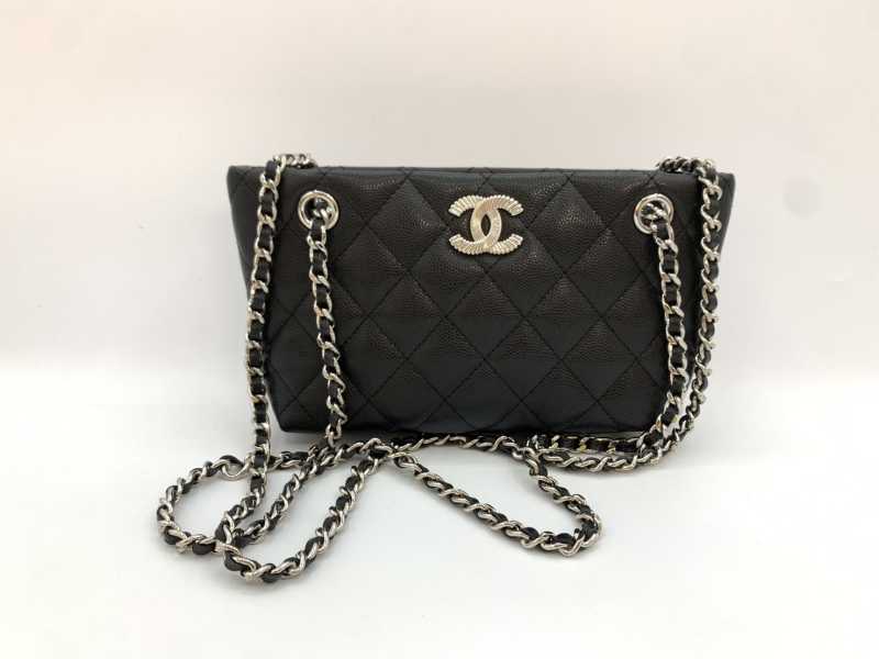 シャネル買取 チェーンポシェット AP4417
