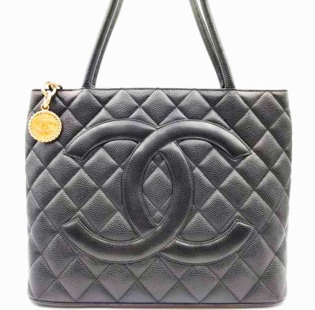 シャネル買取　復刻トート　キャビアスキン