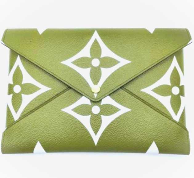 ルイヴィトン買取　ポシェットキリガミ　モノグラムジャイアント　M67600