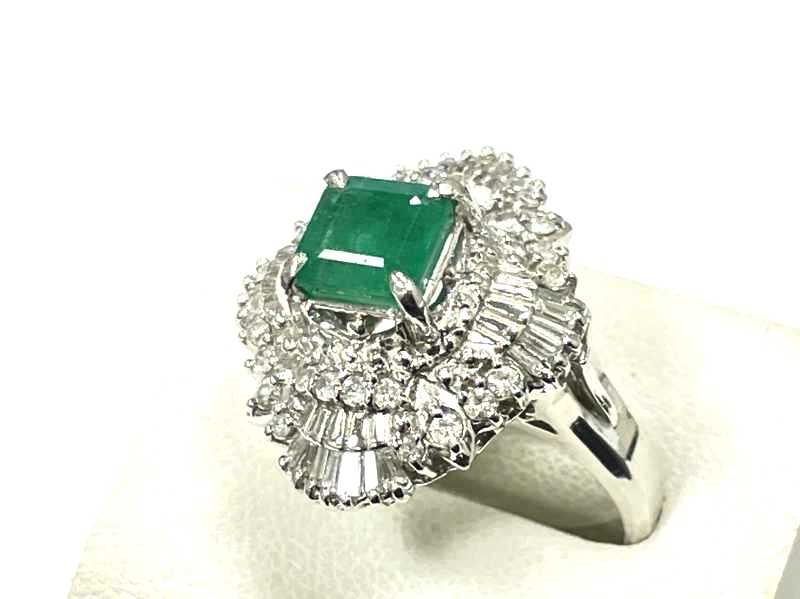 宝石買取 リング プラチナ エメラルド