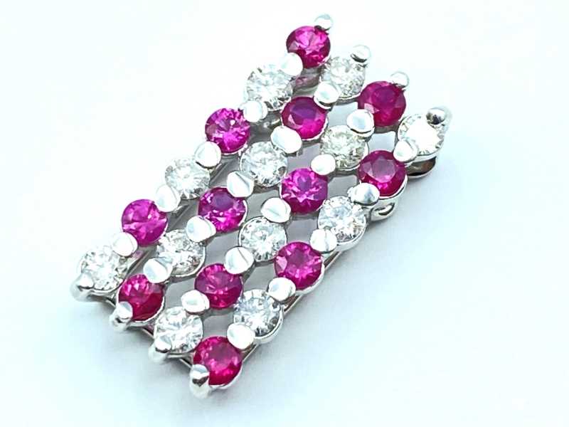 宝石買取 K18ホワイトゴールド台 ルビー ダイヤモンド デザイン ペンダント