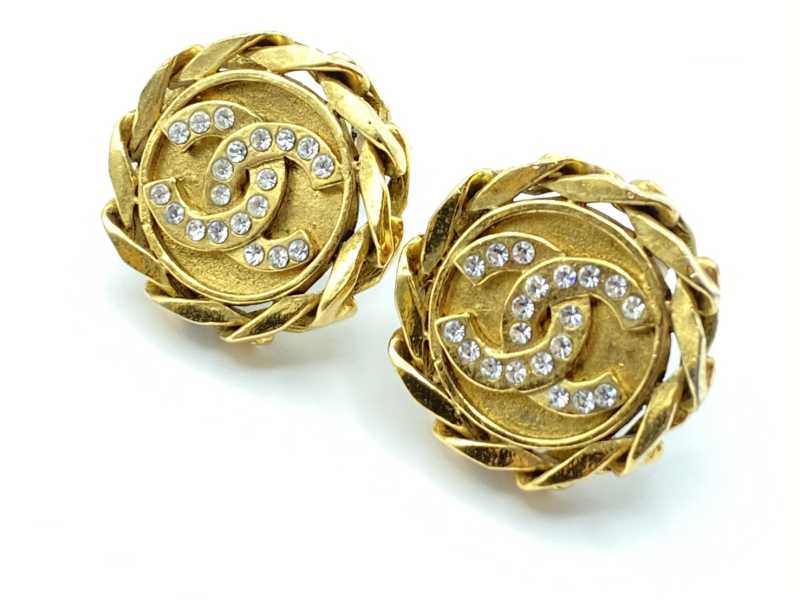 シャネル買取 ココボタン ラインストーン イヤリング 23