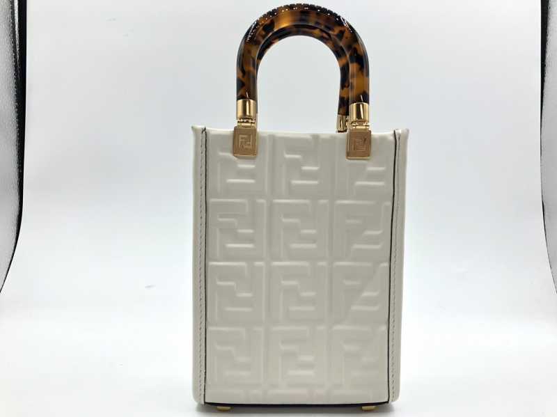 フェンディ買取 サンシャイン スモール 8BS051