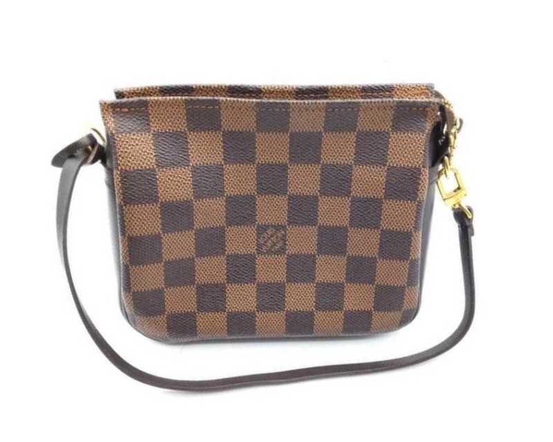 ルイヴィトン買取 トゥルース メイクアップ 