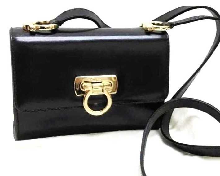 フェラガモ買取 ガンチーニ ショルダーバッグ