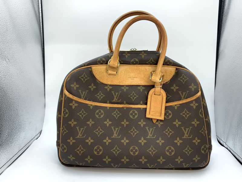 ルイヴィトン買取 トゥルーヴィル M42228