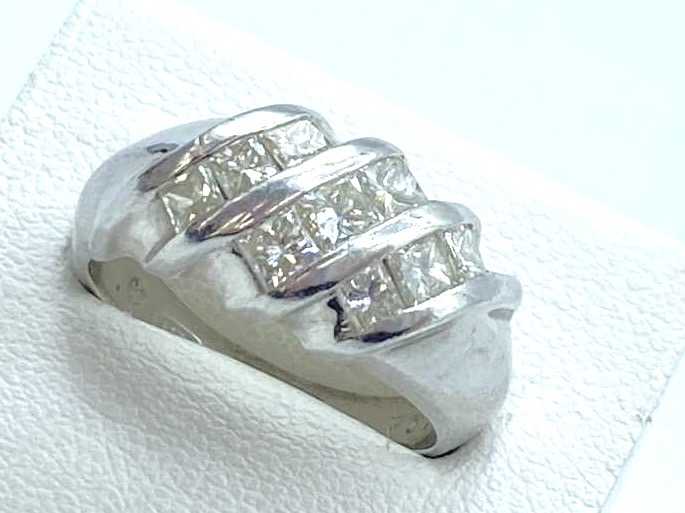 ダイヤモンド買取 PT900 ダイヤモンド 1.04ct デザイン リング