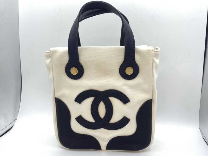 シャネル買取 マシュマロ トートバッグ 8番台