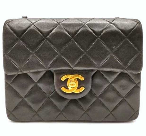 シャネル買取　ミニマトラッセ17　ラムスキン