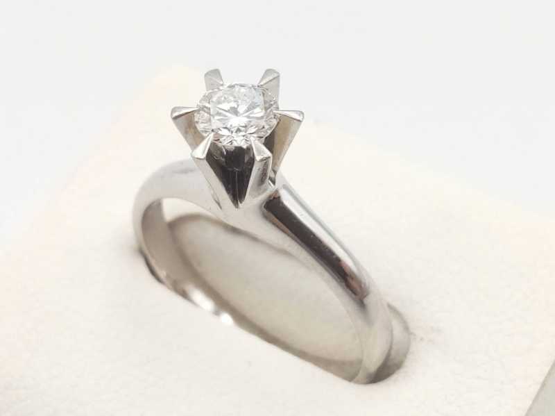 PT900リング　買取　ダイヤモンド