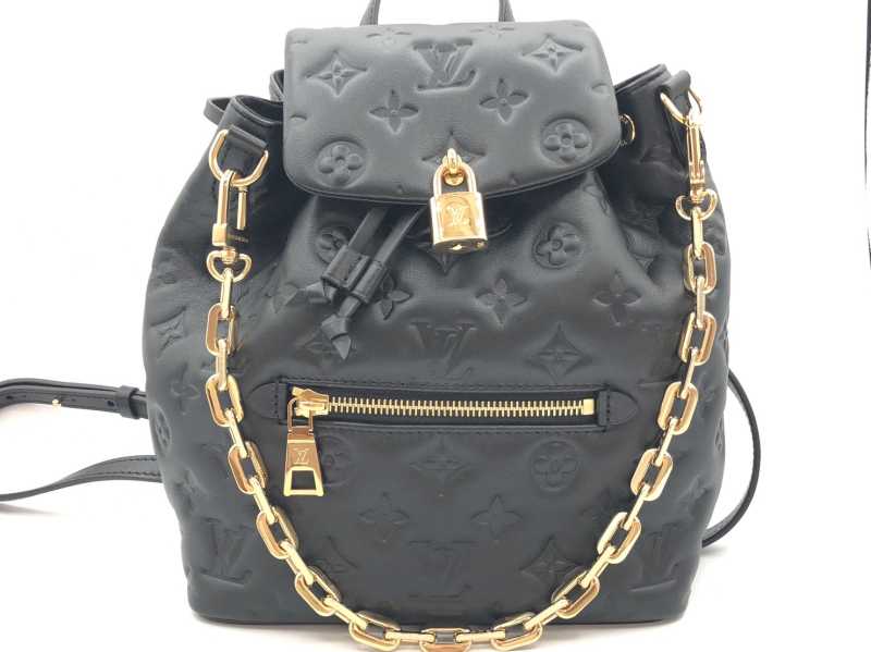 ルイヴィトン買取 クッサン バックパック M13357