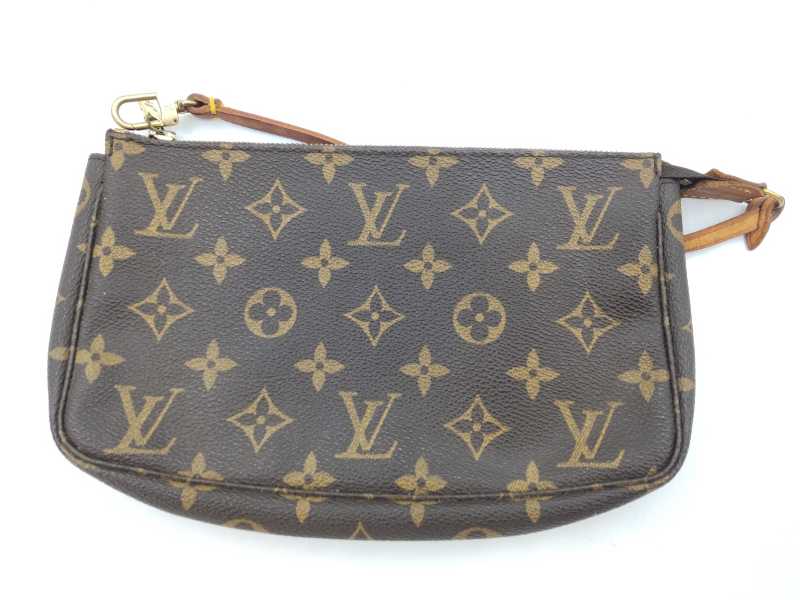 ルイヴィトン買取 ポシェットアクセソワール モノグラム M51980