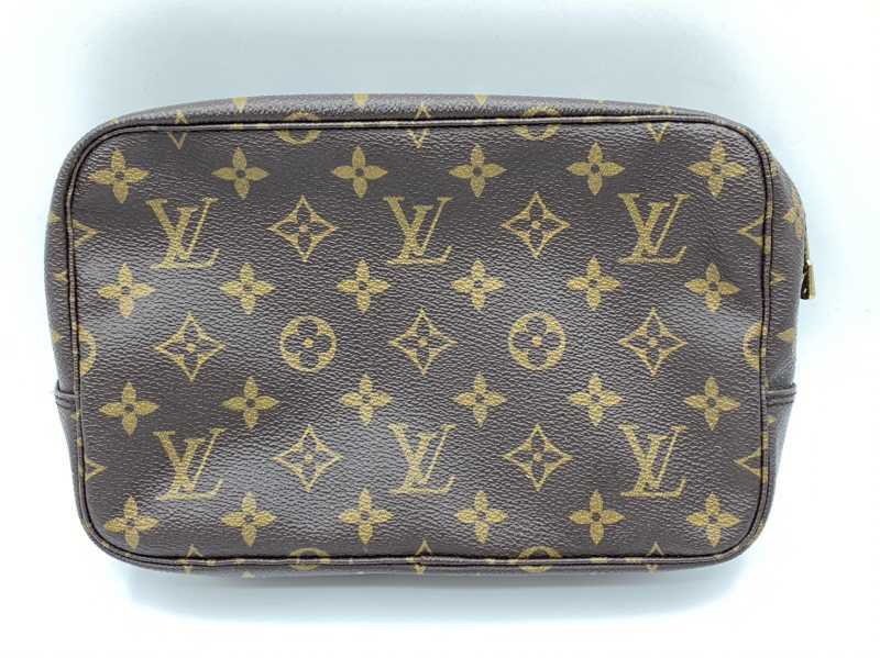ルイ ヴィトン買取 トゥルース トワレット 23 M47524