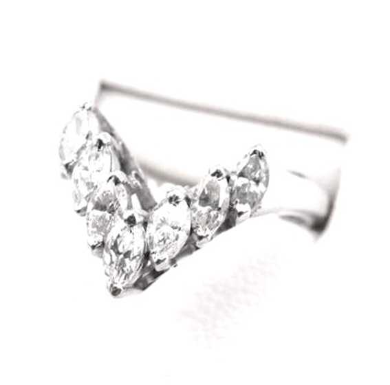 宝石買取　V字ダイヤモンドリング　プラチナ