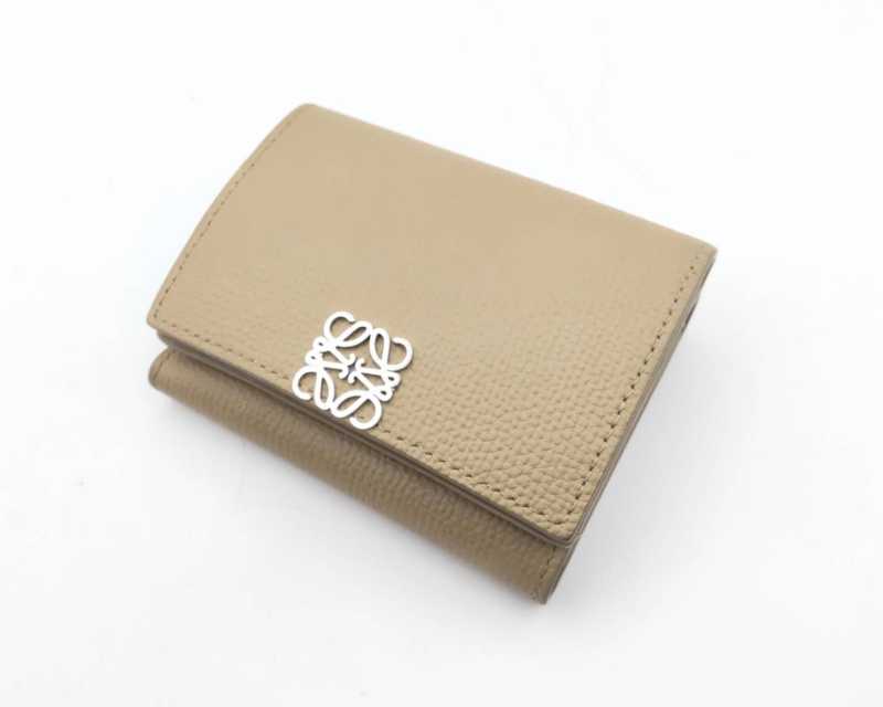 ロエベ　買取　アナグラム　コンパクトウォレット