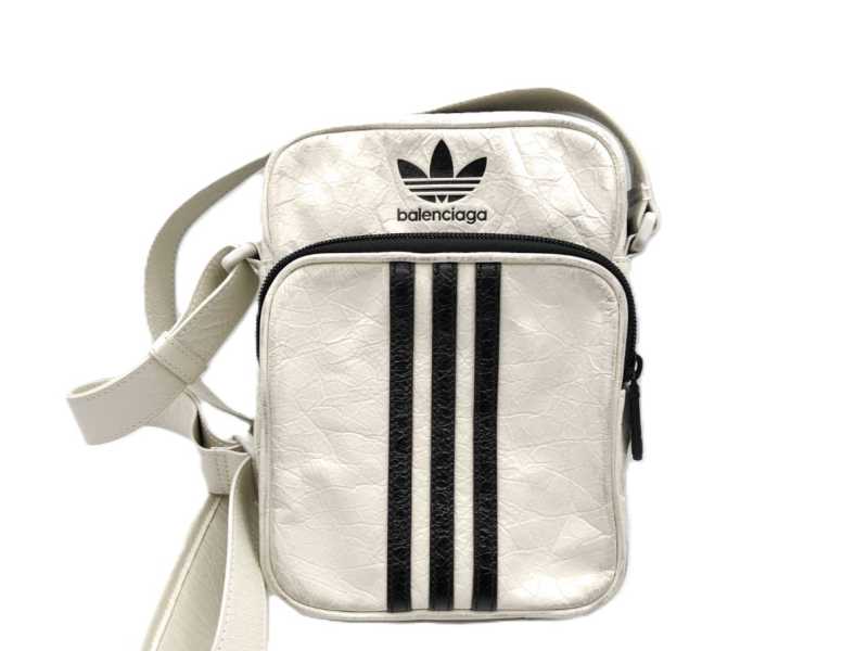 バレンシガ買取 アディダス ショルダーバッグ