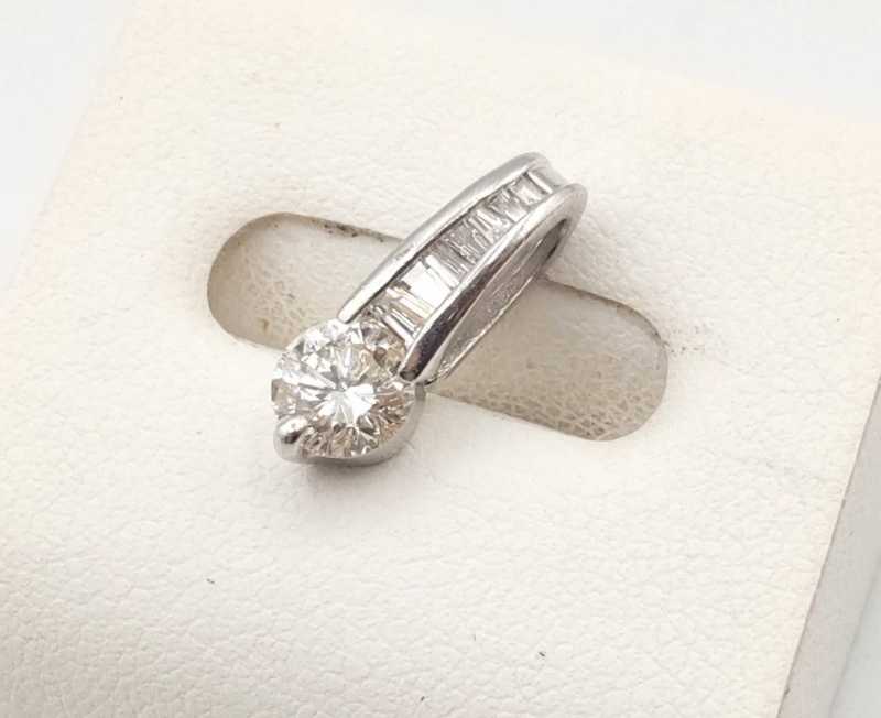 PT900トップ　買取　ダイヤモンド